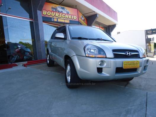 HYUNDAI - TUCSON 2.0 MPFI GLS BASE 16V 143CV 2WD FLEX 4P AUTOMÁTICO - 2012/2013 - Prata - R$ 52.923,00